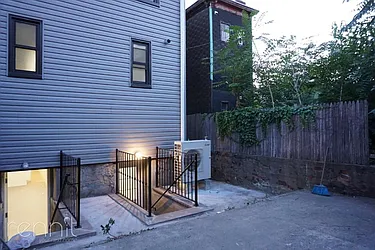 Rented by Rennit Inc.