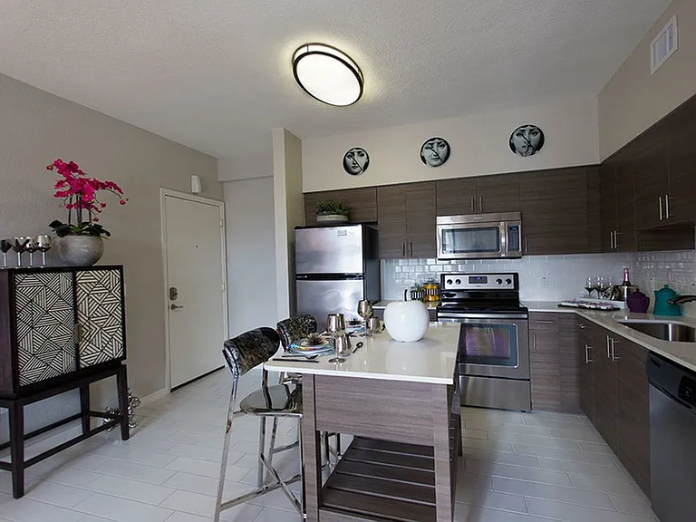 AMLI Dadeland — Photo 22