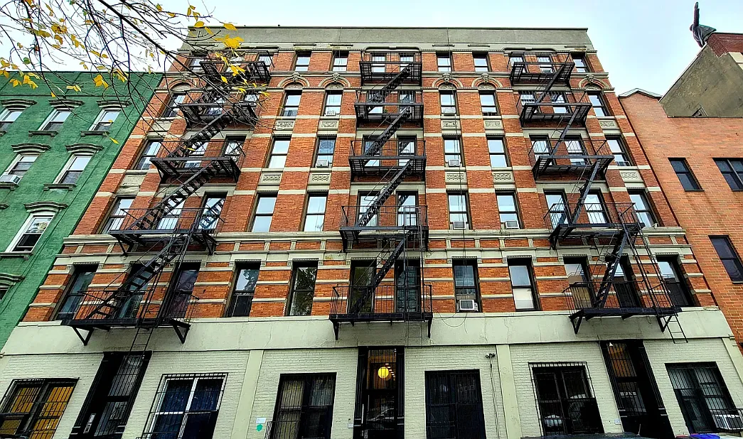 184 Norfolk Street — Photo 3