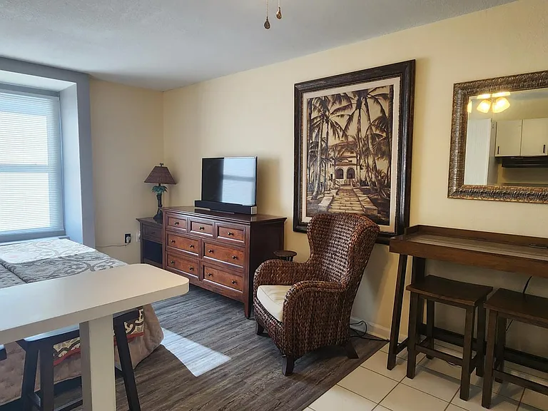 224 E Garden St #443 — Photo 9