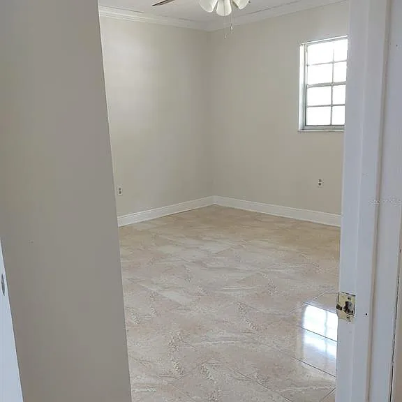 4901 NE 7th St — Photo 20