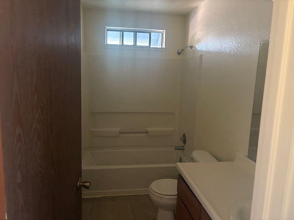 1st image of 224 S Hutchins St #224