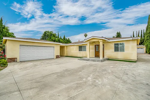 3815 Oakdale Ave Photo 1