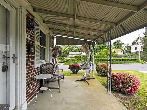 3rd image of 518 Bonsall Rd