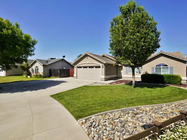973 Himalaya Drive, Lemoore, CA 93245