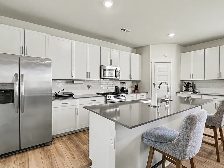 2439 Williams Ridge Dr — Photo 6