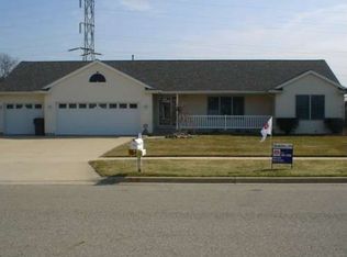1108 Sydney Dr NW, Walker, MI 49534