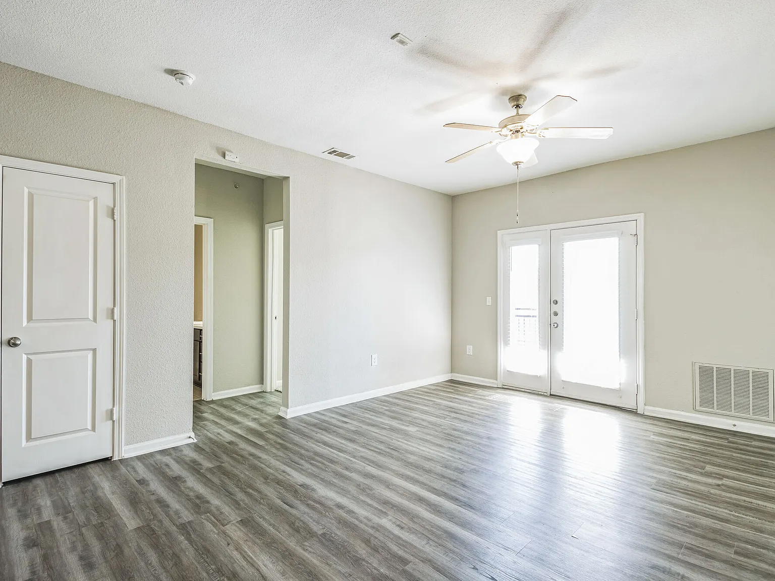 Villas at Colt Run Apartments — Photo 4