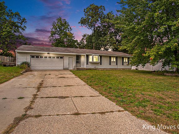 2nd image of 1853 Woodrun Dr SE