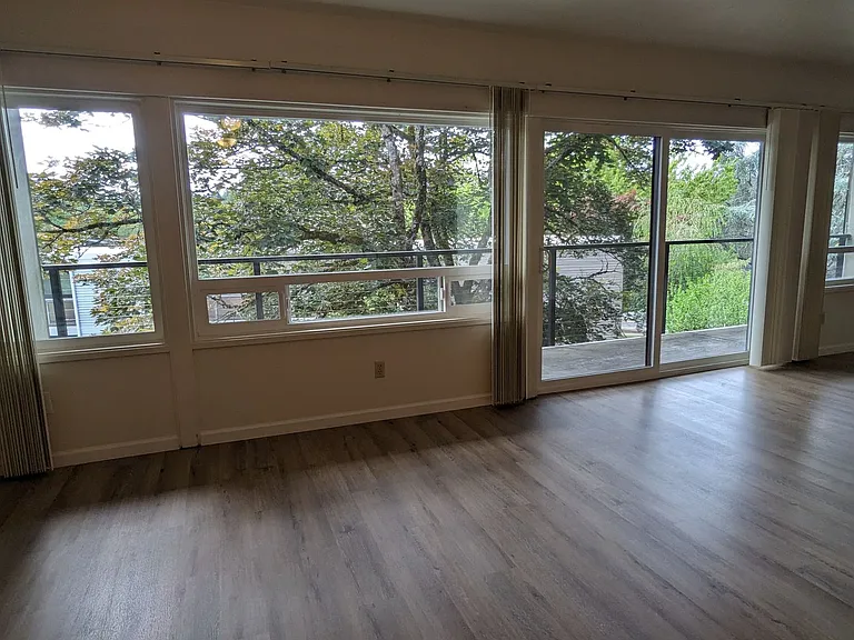 Park Village Apartments — Photo 106
