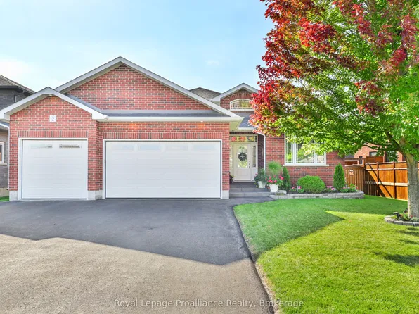 2 Bevan Dr, Belleville, ON K8N 0H4
