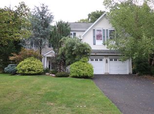 10 Blue Ridge Circle, Scotch Plains, NJ 07076