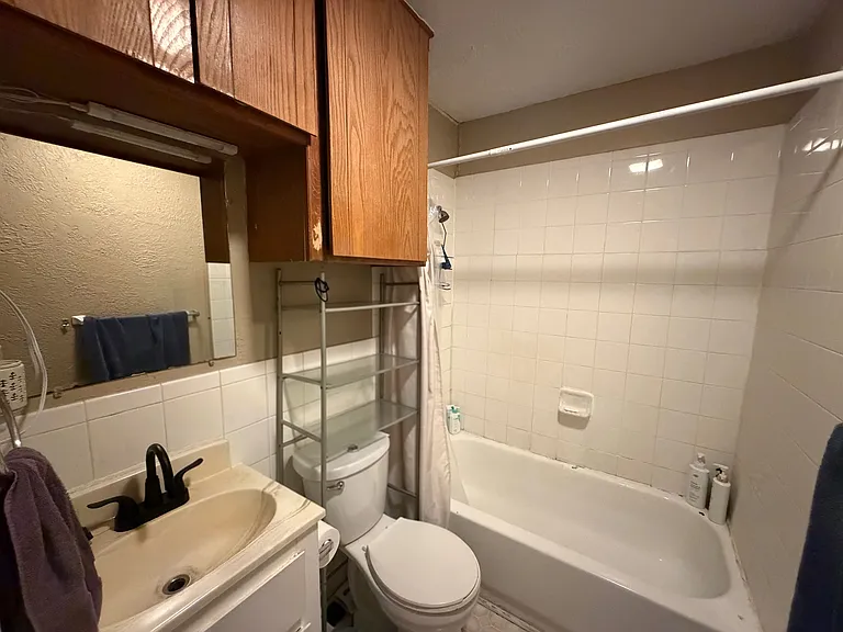 320 W Duffy St — Photo 12