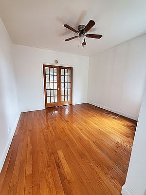 1st image of 605 E 11th St #4B
