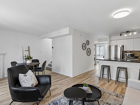3rd image of 12 Sudbury St #2010