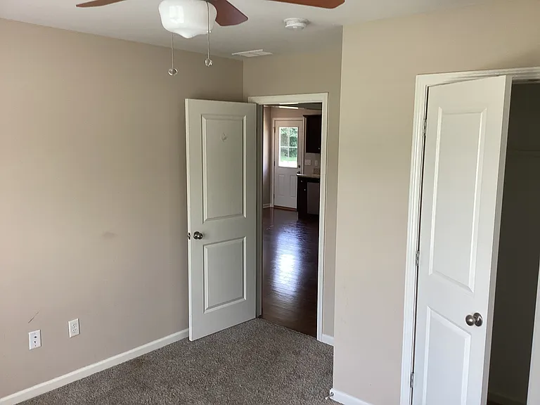 107 Sunset Ave — Photo 10