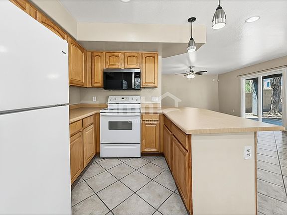 4th image of 4056 E Constitution Ct