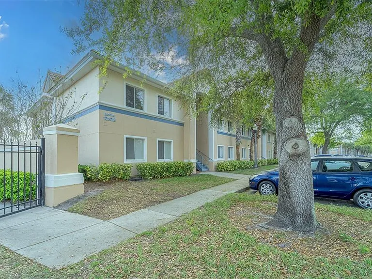 13232 Galicia St #101 — Photo 3
