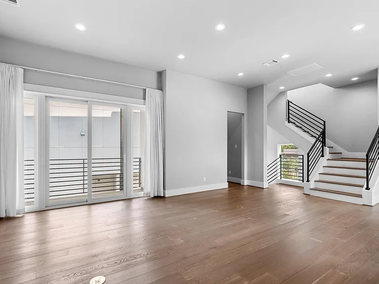 1621 Wheeler St #E — Photo 16