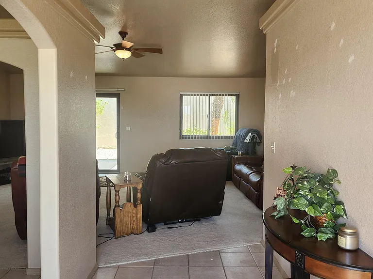 3048 Mirage Dr — Photo 2