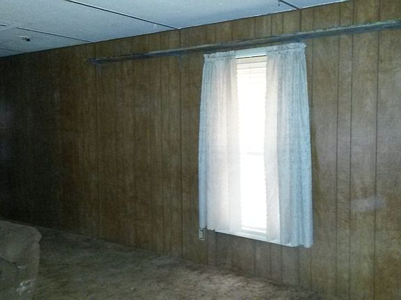 2nd image of 301 Grove Ave #B