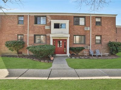 28 Lawrence Drive #A, White Plains, NY, 10603