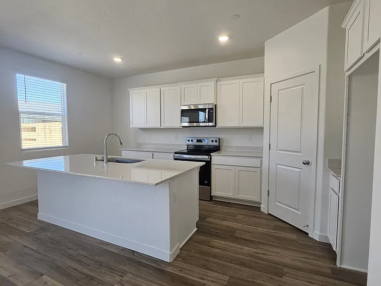 4730 Sami Jo Dr — Photo 9