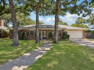 2701 Baldwin Dr, Arlington, TX 76012