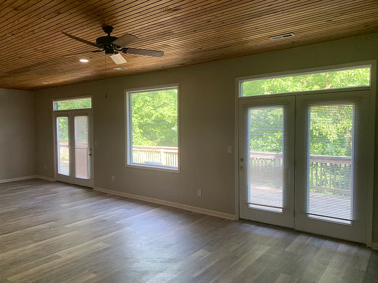 210 Palisades Rd — Photo 24
