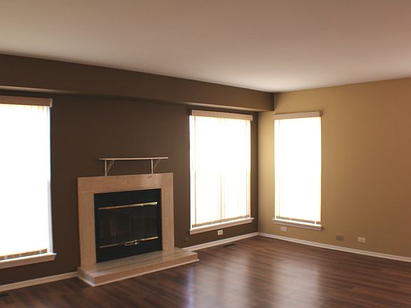 2nd image of 117 Thistle Ct