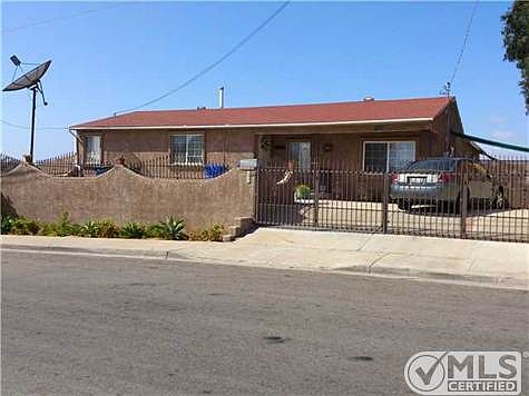 1st image of 2945 E 20th St