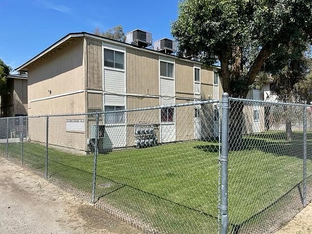 2nd image of 3510 Jewett Ave APT B