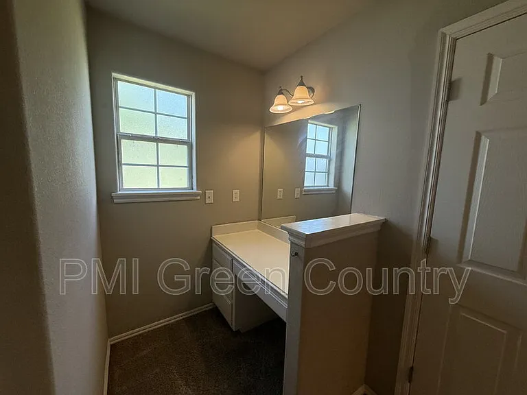 11211 S 280th East Ave — Photo 15