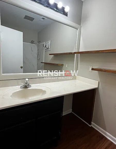 2230 Curbertson St — Photo 14