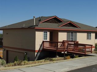 2132 SW 36th St, Redmond, OR 97756