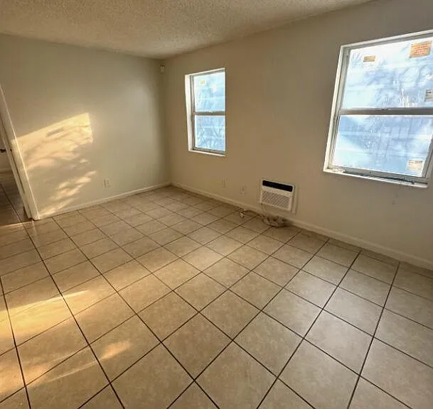 720 NW 6th Ave #5 — Photo 3