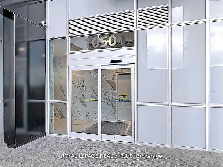 1050 Main St E #208 — Photo 4