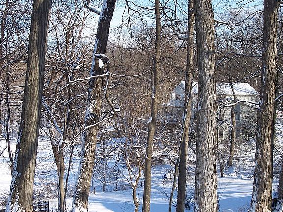 3rd image of 230 Hillcrest Dr