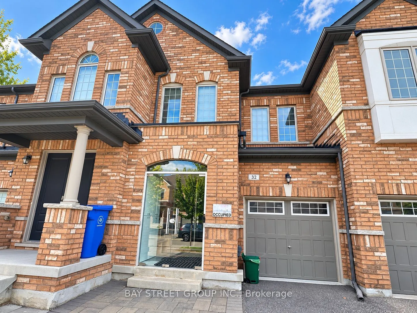 4 bed, $3,380 — Photo 1