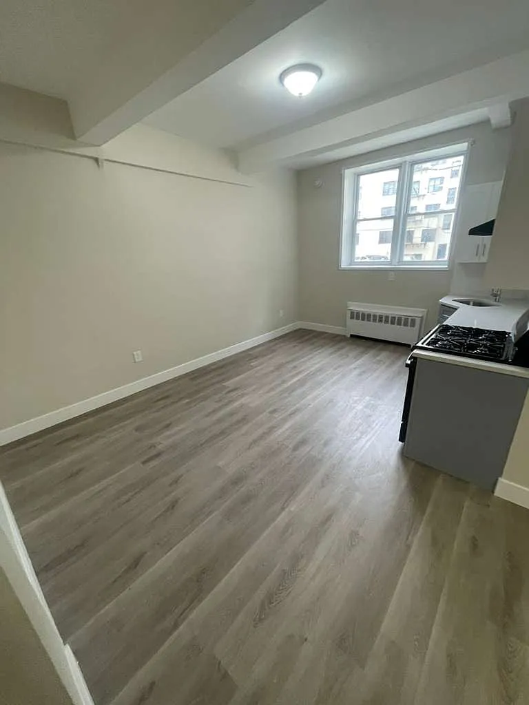 2 bed, $1,795 — Photo 4