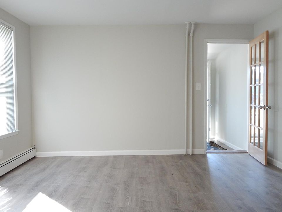 1st image of 2046 Jackson Ave
