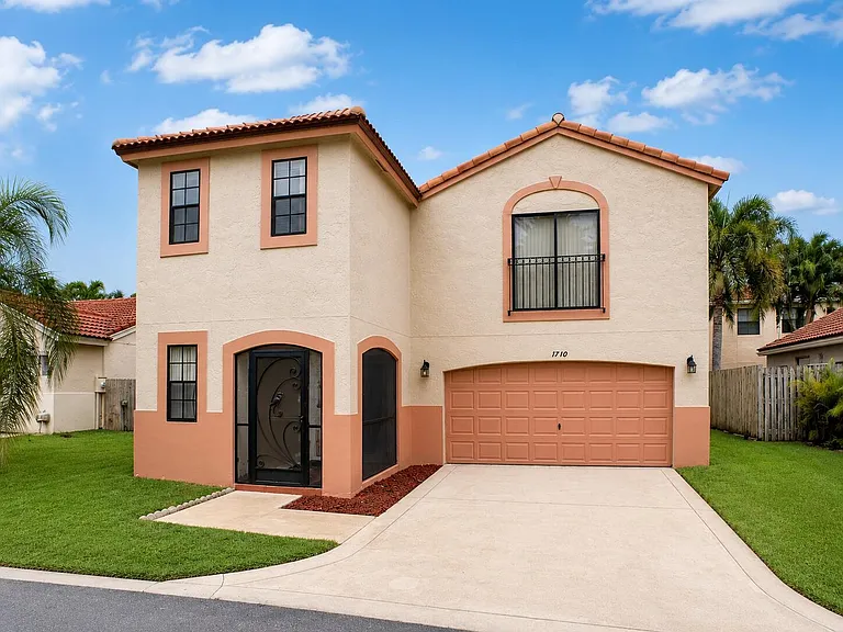 1710 Shoreside Cir — Photo 3