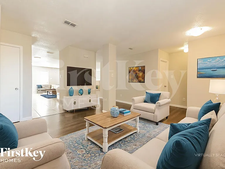 1395 Stewart Dr — Photo 12