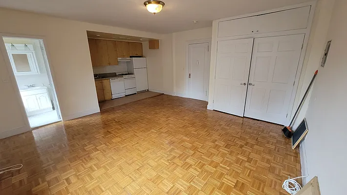 Rented by ONE Manhattan Real Estate | media 5