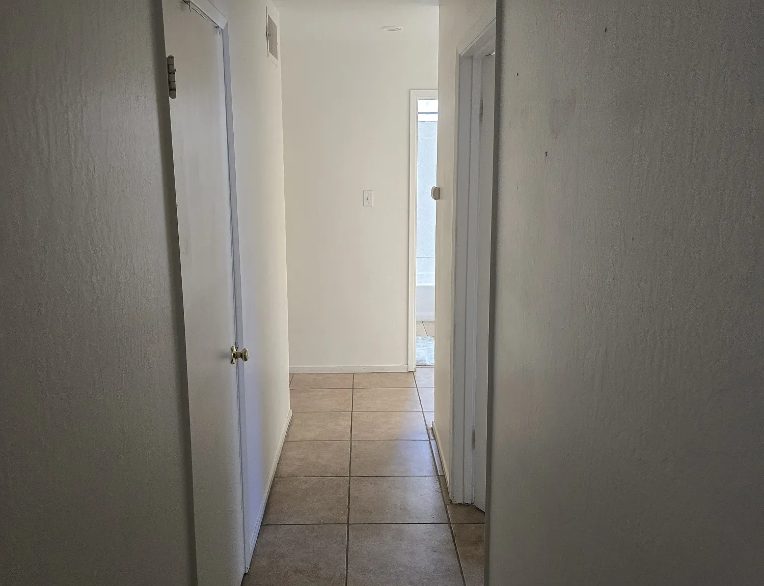 2 bed, 750 sqft, $2,150 — Photo 4