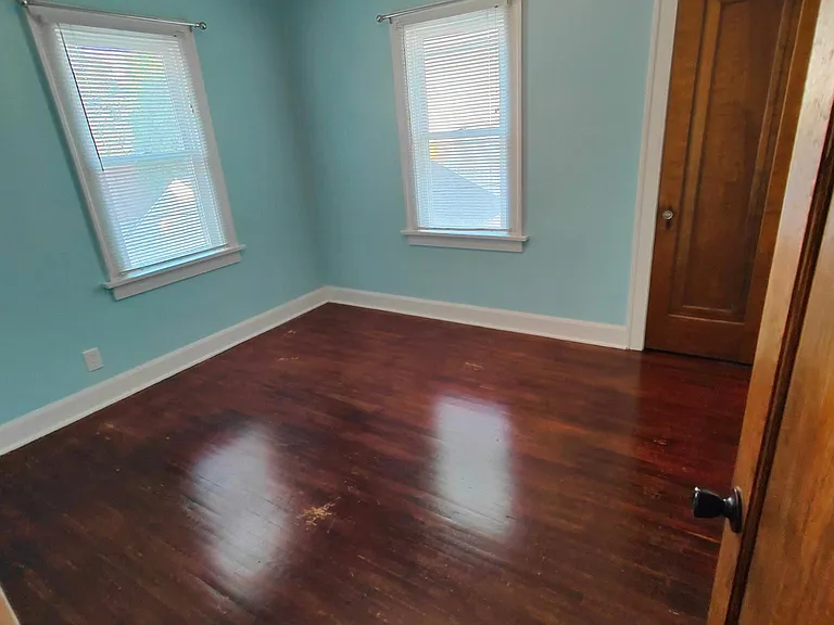 3856 Martha Ave — Photo 4