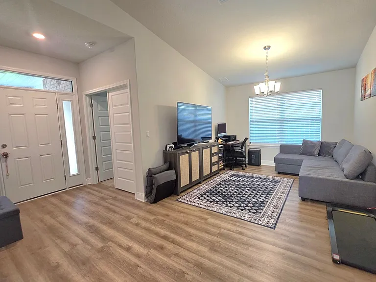 12139 Emerald Heights Ln — Photo 4