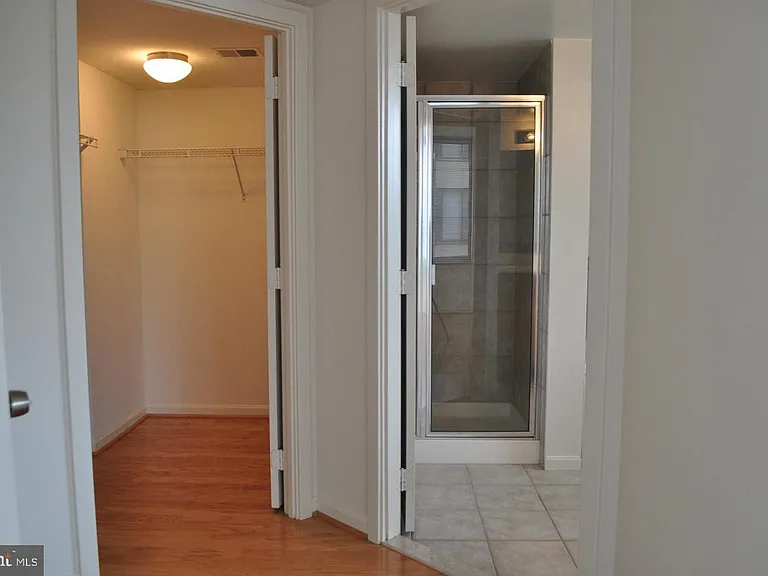 2220 Fairfax Dr #503 — Photo 8