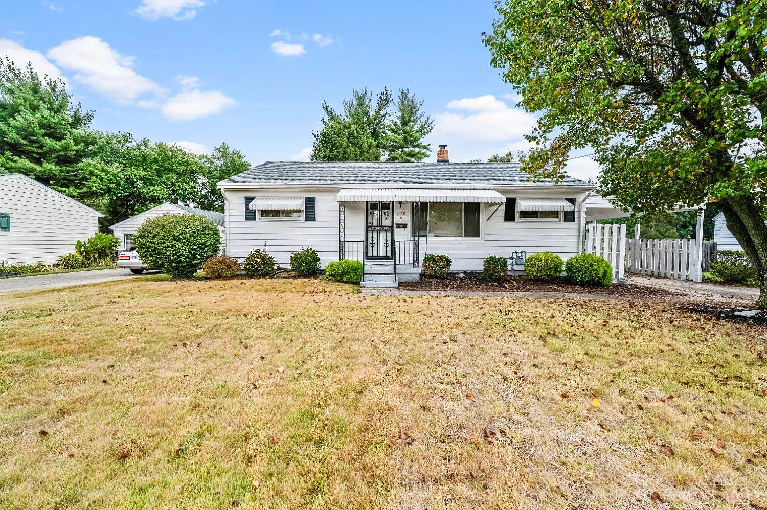 850 Doris Jane Ave photo 1