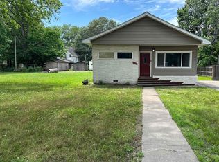 1010 S Maple St, Stuttgart, AR 72160